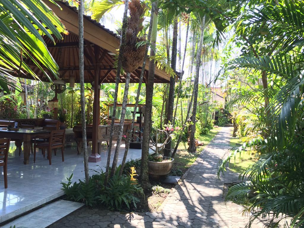 Bumi Ayu Bungalow Sanur Esterno foto